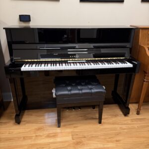 Kawai K-18EA #2433532 Polished Ebony 45" Upright Piano